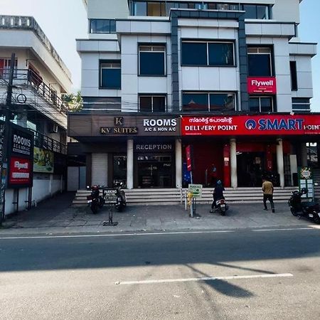 K V Suites Kochi Exterior foto