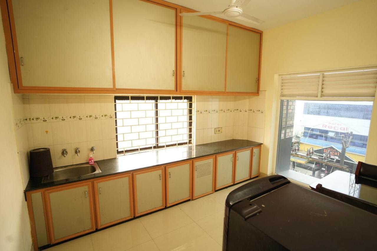 K V Suites Kochi Exterior foto